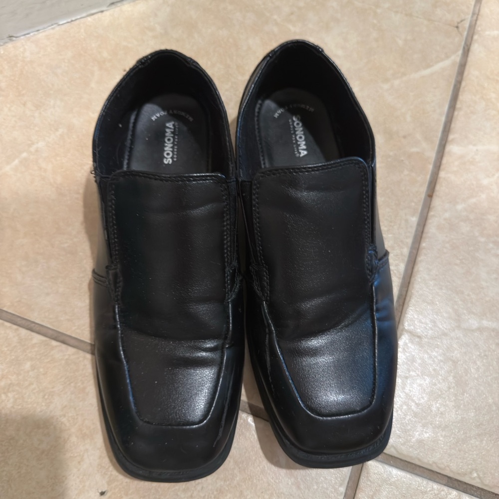 Sonoma Black Slip-On Square-Toe Loafers boys sz  6 used